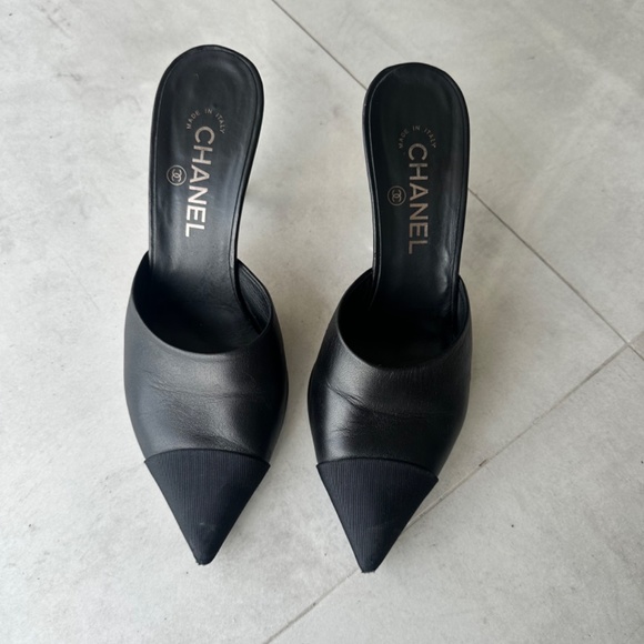 Chanel Mules - Picture 2 of 5